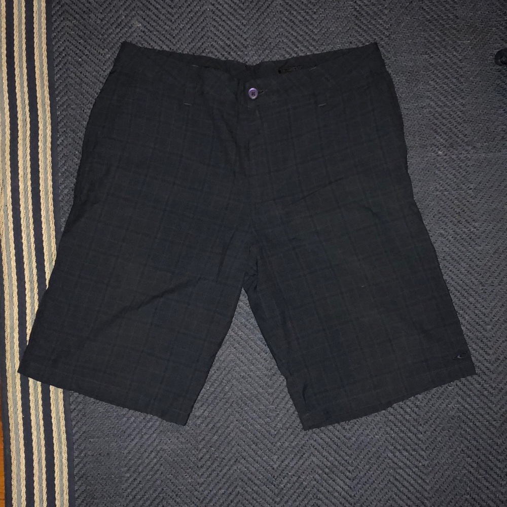 O’Neill size 33 men’s shorts